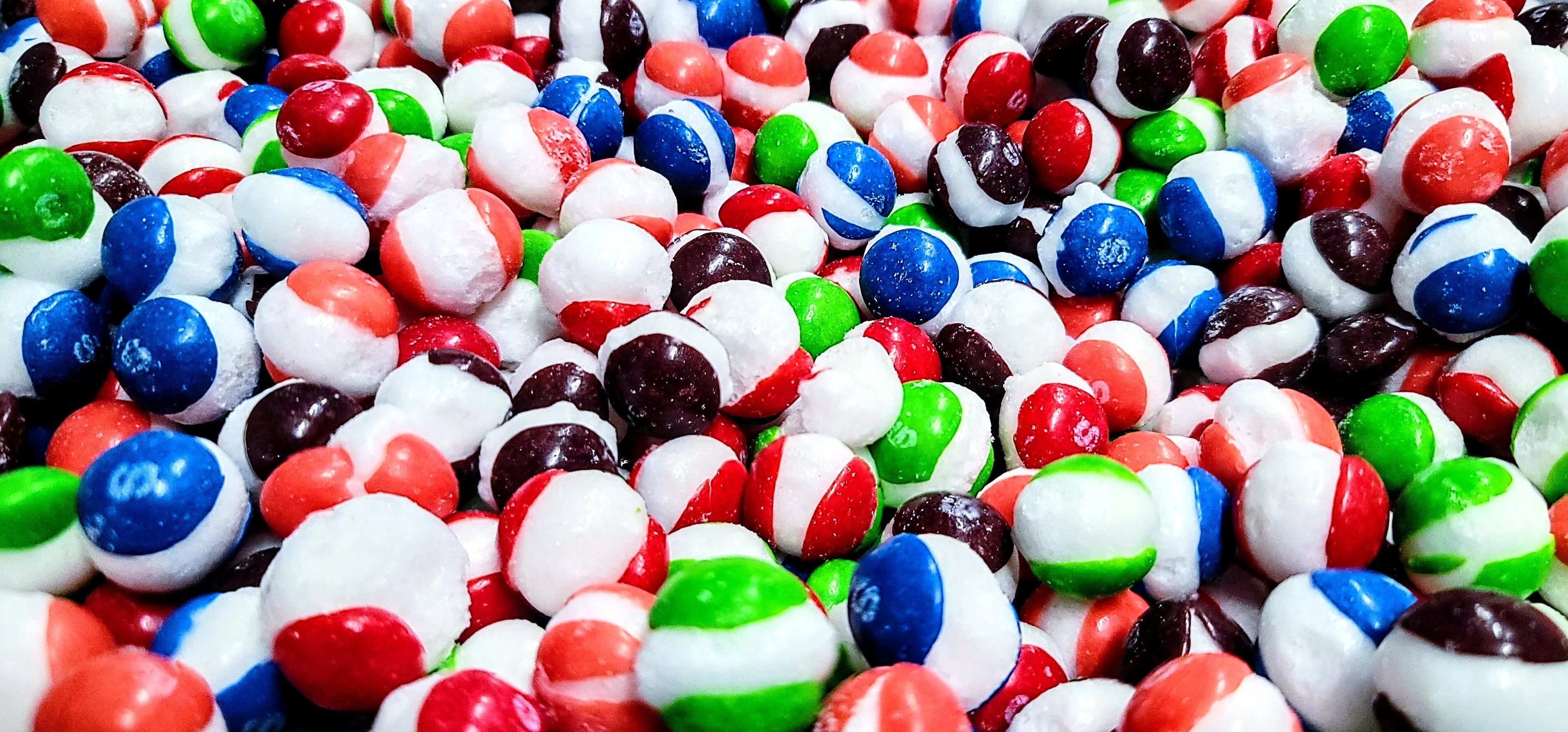 Freeze Dried Wild Berry Shell Shocks 2oz | Candy Warehouse – Candy