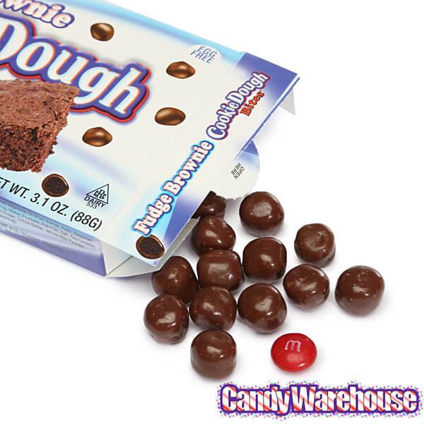 http://www.candywarehouse.com/cdn/shop/files/fudge-brownie-cookie-dough-bites-theater-size-packs-12-piece-box-candy-warehouse-2.jpg?v=1689317710