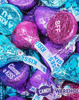 Hershey's Valentine Conversation Kisses Foiled Milk Chocolate Candy: 60-Piece Bag