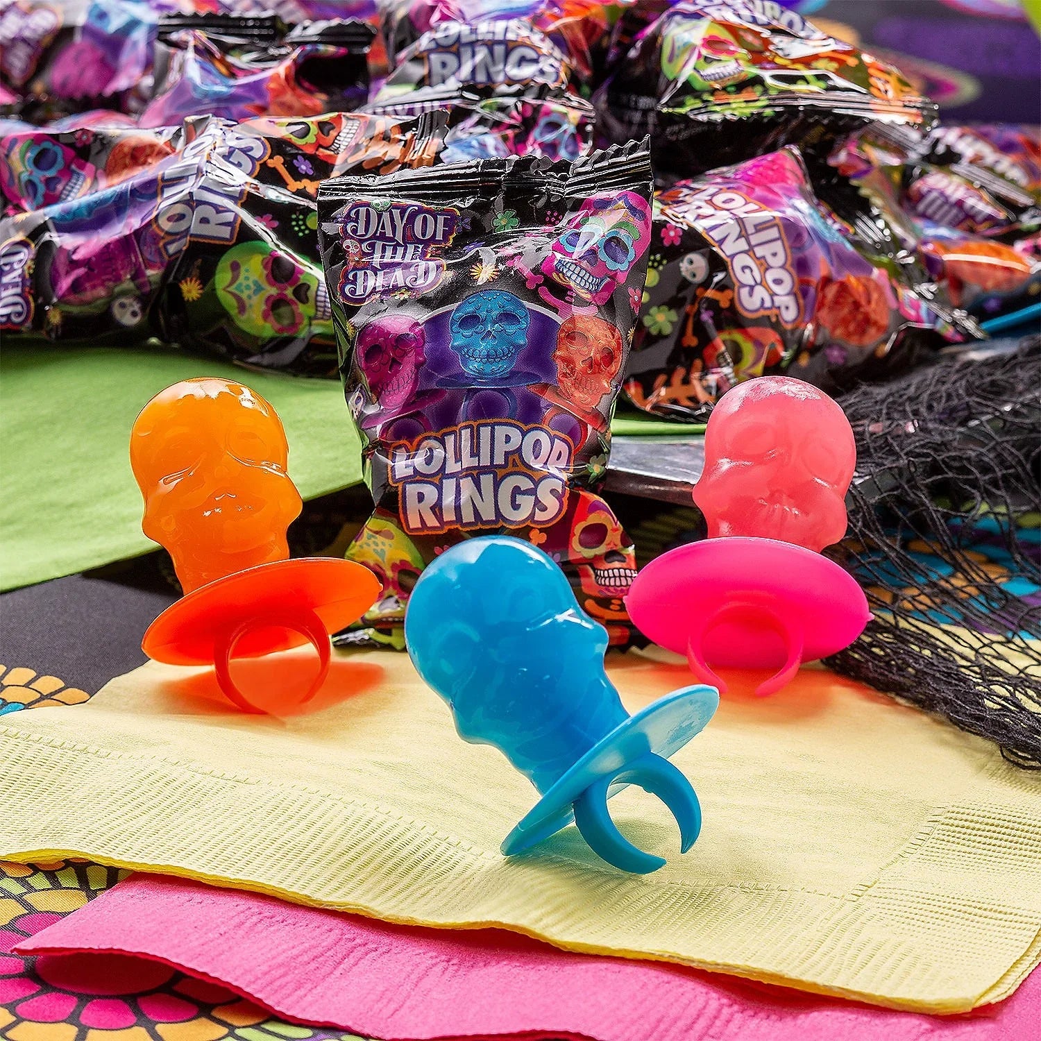 Day of the Dead Lollipop Rings Candy: 18-Piece Box