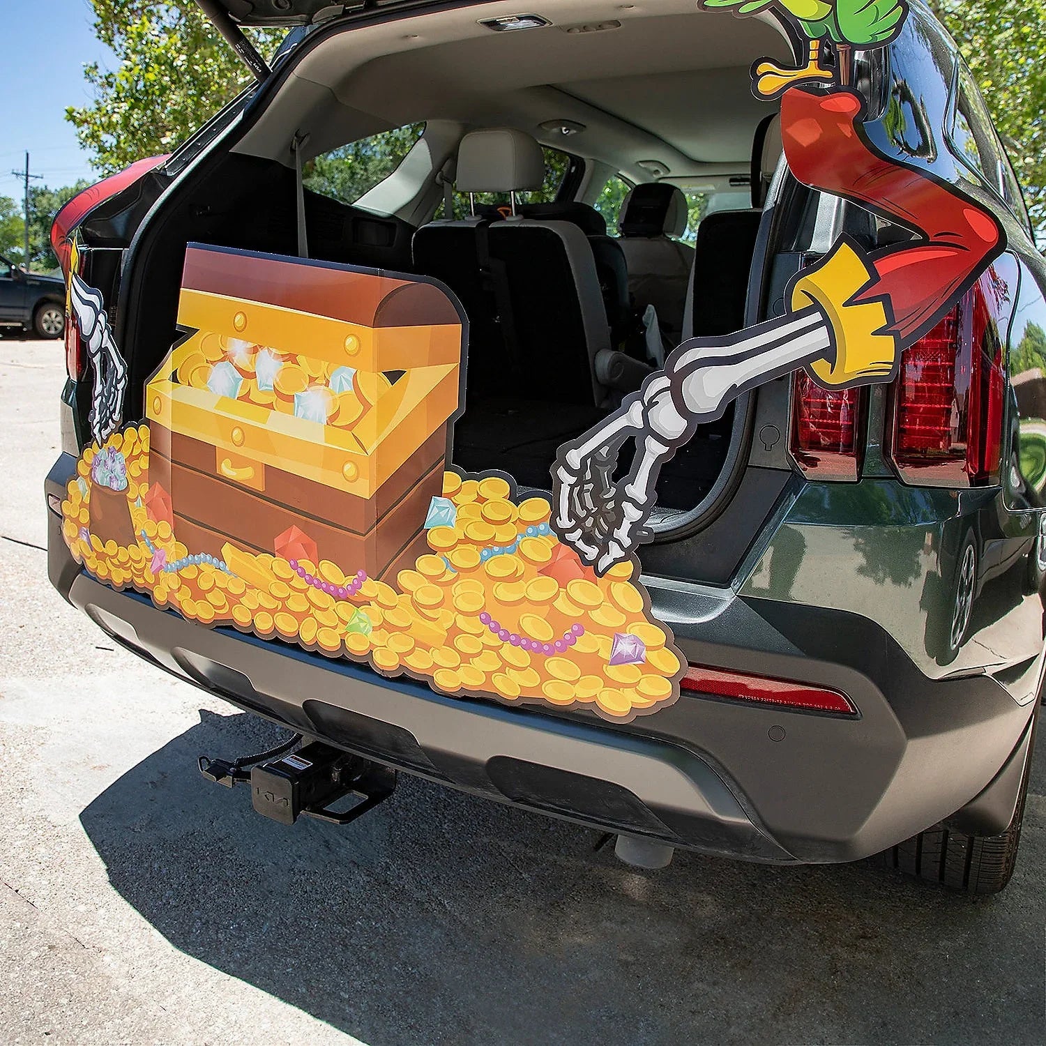 Spooky Pirate Trunk-or-Treat Decorating Kit