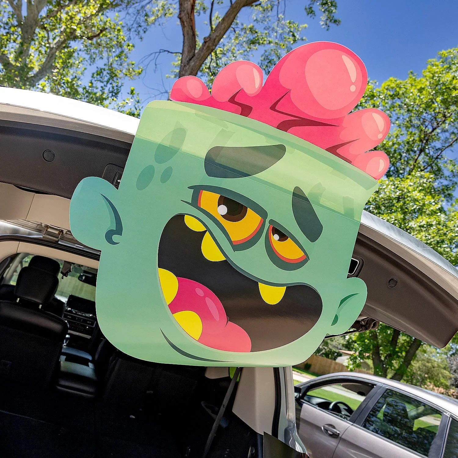 Zombie Trunk-or-Treat Decorating Kit