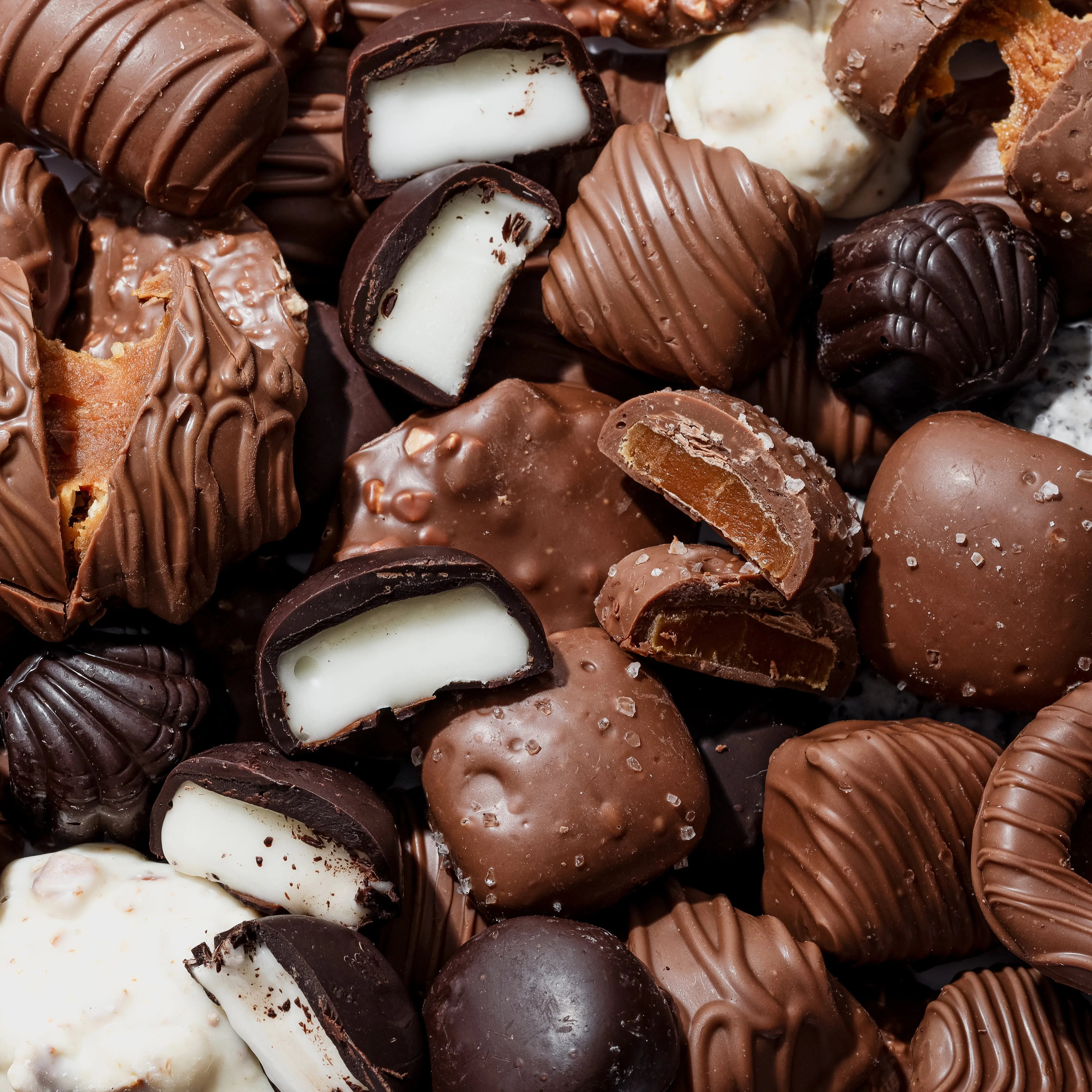 Bonnie and Pop The Sweet & Salty Showstopper Gift Box – Candy