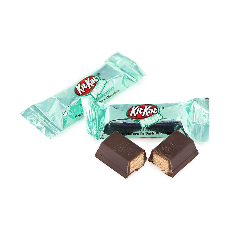 Christmas Mint Dark Chocolate Kit Kat Minis Candy: 10-Ounce Bag - Candy Warehouse
