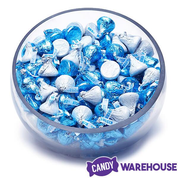 Hershey's Kisses Color Combo - Light Blue and White: 800-Piece Box - Candy Warehouse