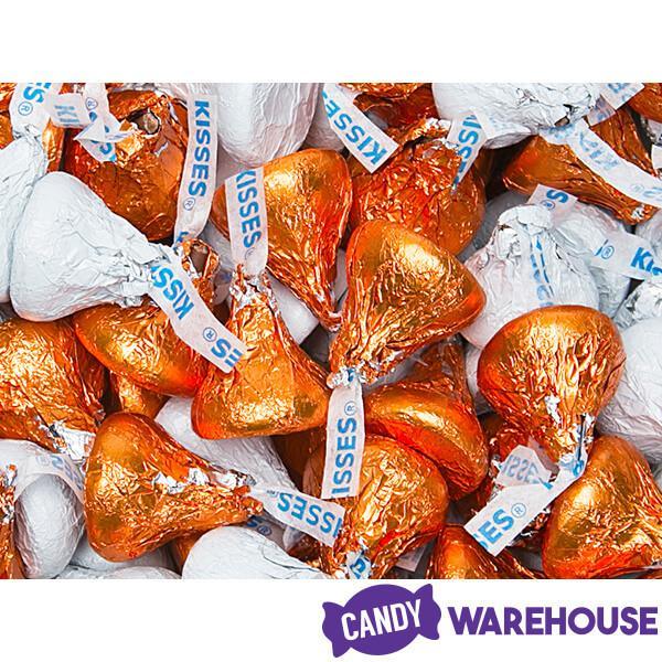 Hershey's Kisses Color Combo - Orange and White: 800-Piece Box - Candy Warehouse