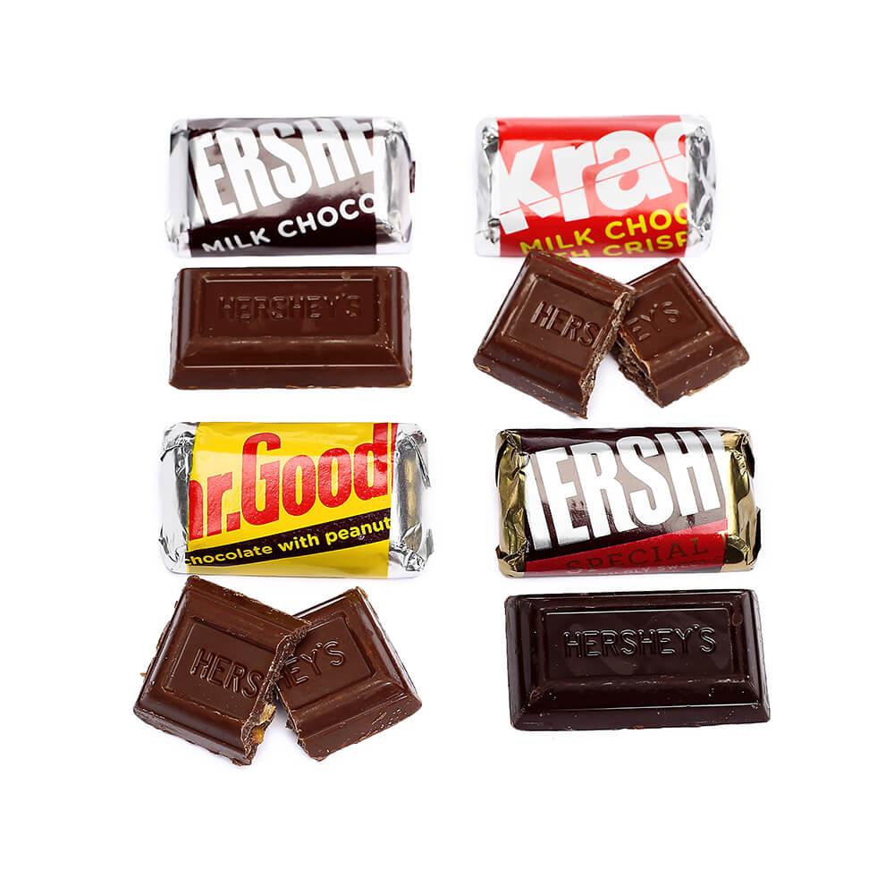 Hershey's Miniatures Chocolate Bars Assortment: 56-Ounce Bag - Candy Warehouse