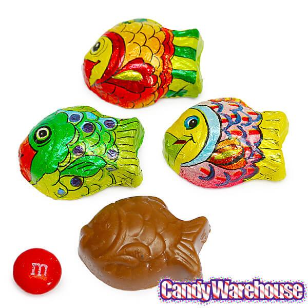 Madelaine Foiled Milk Chocolate Tropical Fish 2-Ounce Mesh Bags: 24-Piece Tub - Candy Warehouse