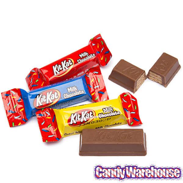 Party Kit Kat Minis Candy: 10-Ounce Bag - Candy Warehouse