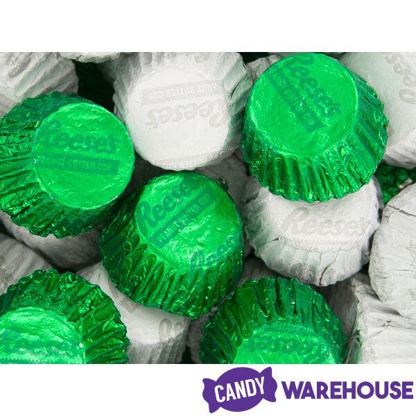 Reeses Peanut Butter Cups Color Combo - Dark Green and White: 400-Piece Box - Candy Warehouse