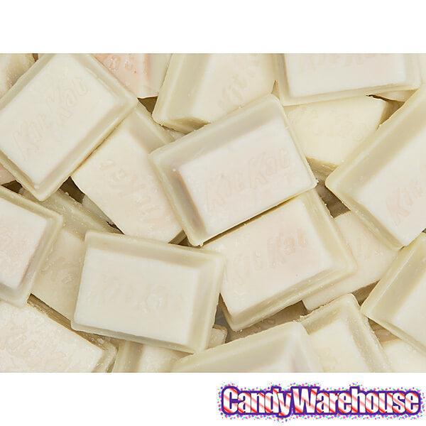 White Chocolate Kit Kat Minis Candy: 7.6-Ounce Bag - Candy Warehouse